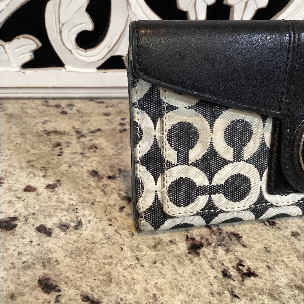 Coach Signature Black Leather Canvas Turn lock Checkbook Wallet - Picture 7 of 9